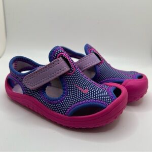 Toddler Nike Water Shoes // Size 5C
